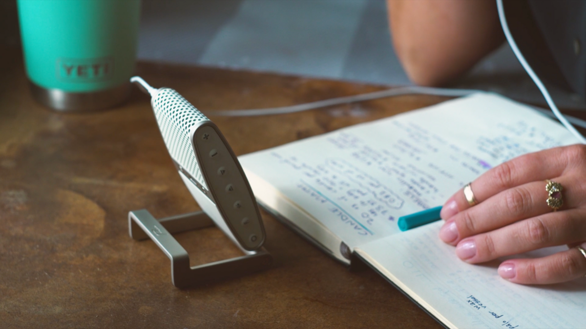 Enhancing Interviews: How the Tula Mic Elevates Audio Quality for Journalists