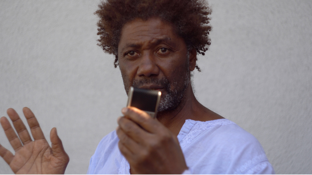 How to Achieve Crystal Clear Audio with the Tula Mic in Your Vlogs